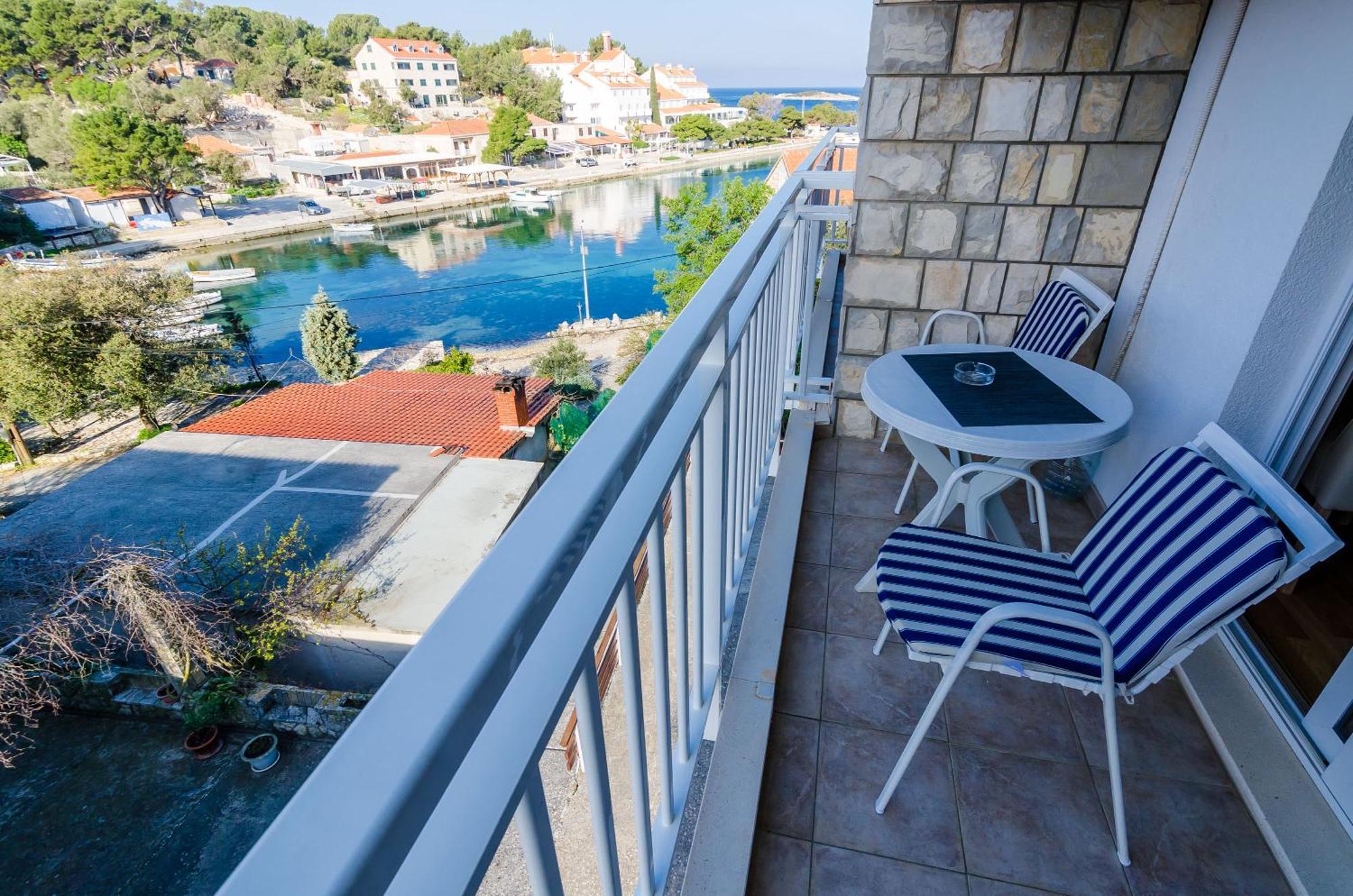 Apartments Lorena Mljet Pomena Luaran gambar